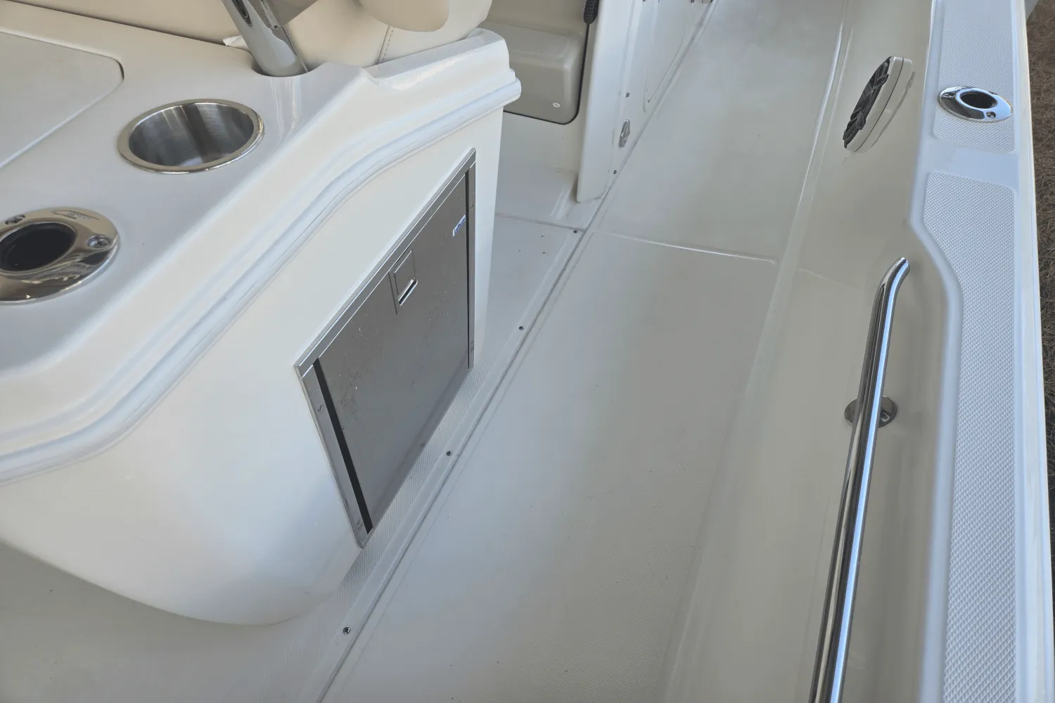 2025 Boston Whaler 280 Dauntless Image Thumbnail #17