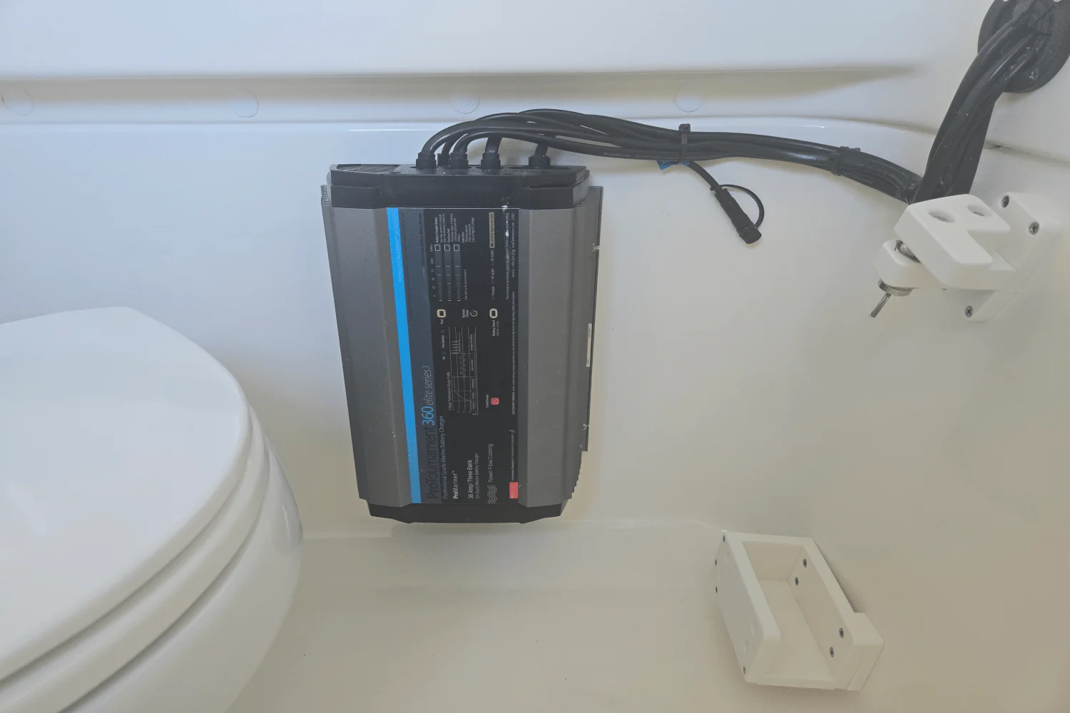 2025 Boston Whaler 280 Dauntless Image Thumbnail #26