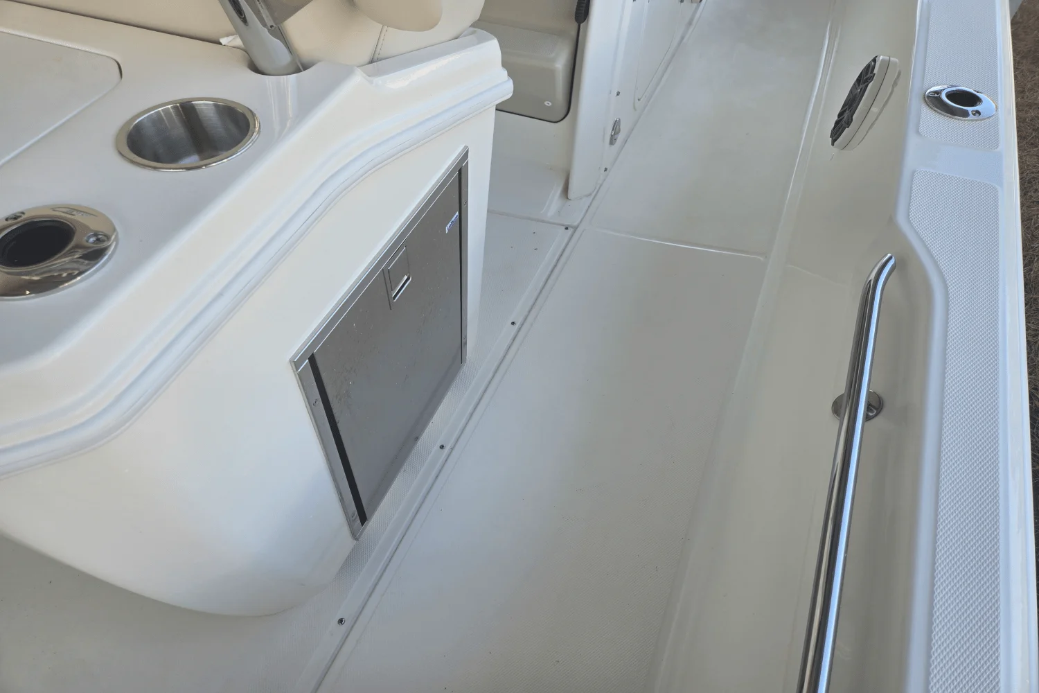 2025 Boston Whaler 280 Dauntless Image Thumbnail #17