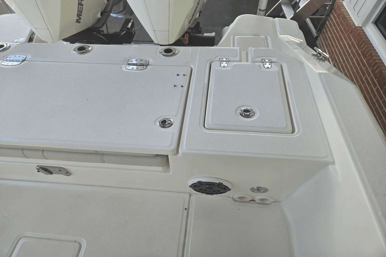 2025 Boston Whaler 280 Dauntless Image Thumbnail #8