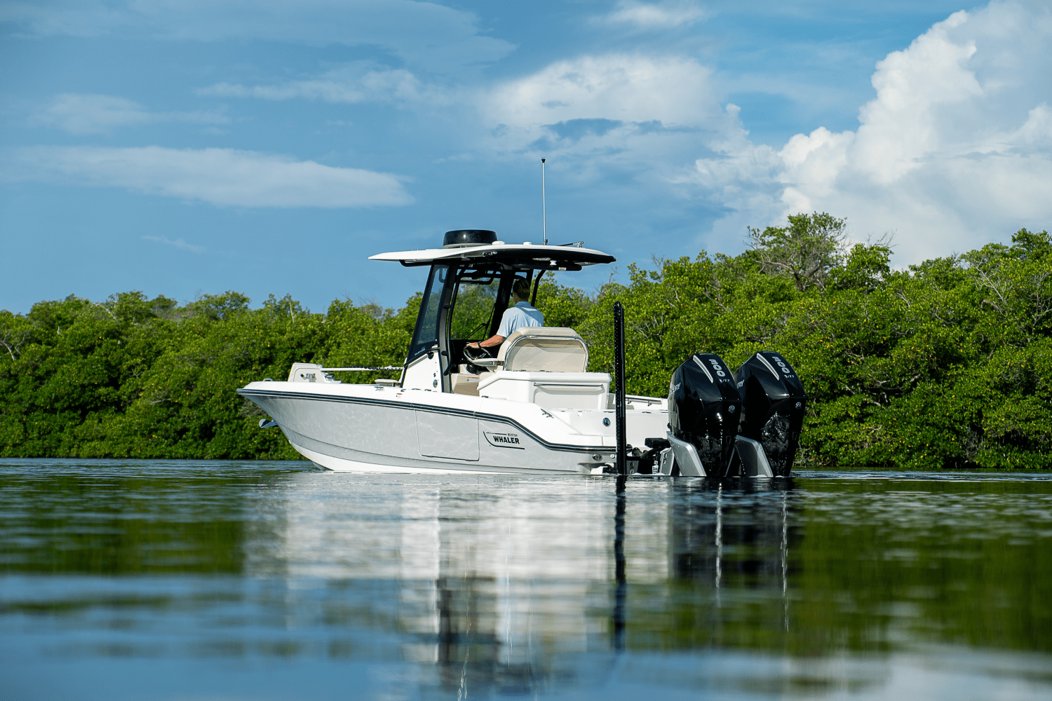 Thumbnail 2 for 2025 Boston Whaler 280 Dauntless