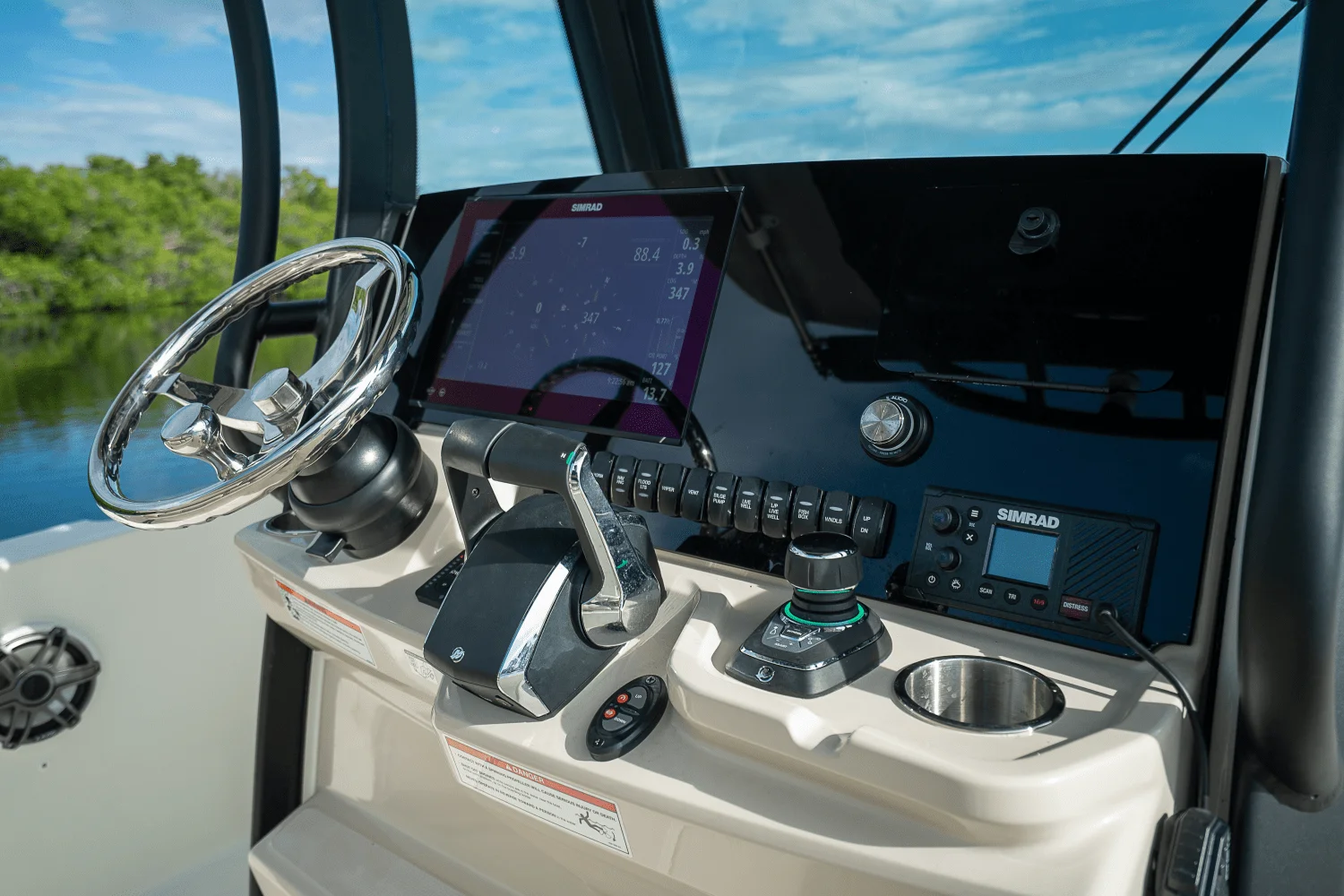 2025 Boston Whaler 280 Dauntless Image Thumbnail #11