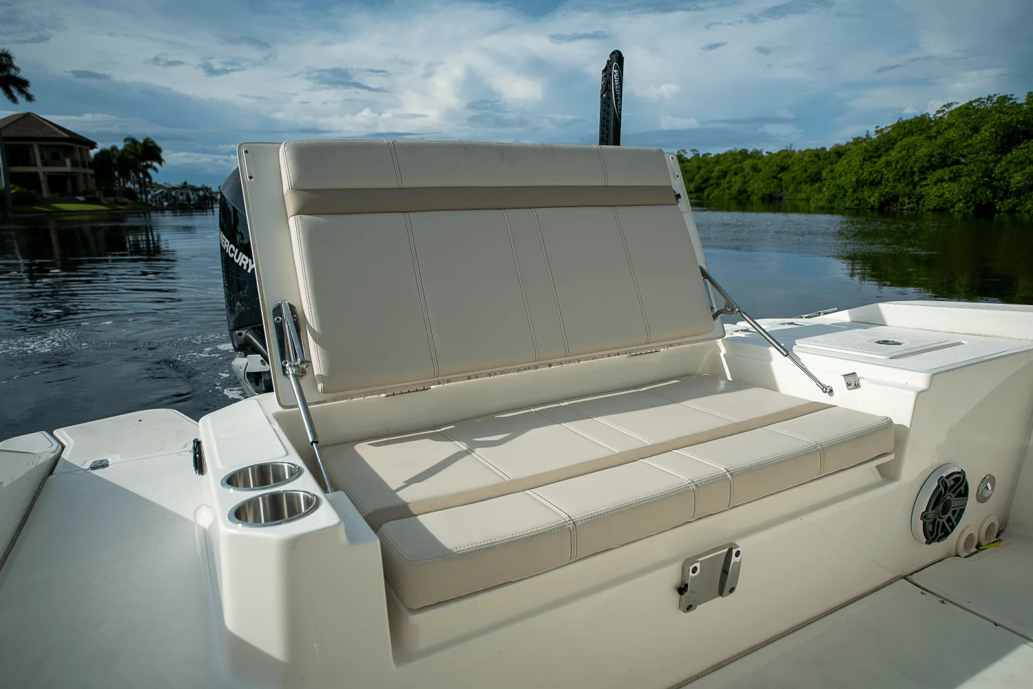 2025 Boston Whaler 280 Dauntless Image Thumbnail #8