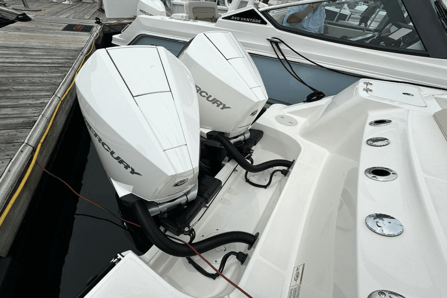 2025 Boston Whaler 280 Outrage Image Thumbnail #3