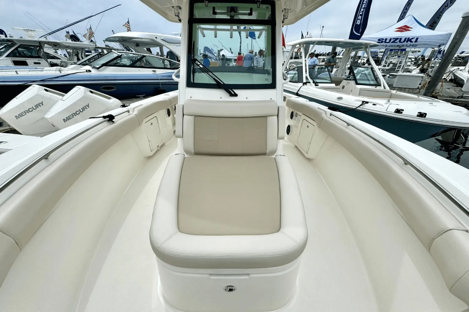 2025 Boston Whaler 280 Outrage Image Thumbnail #29