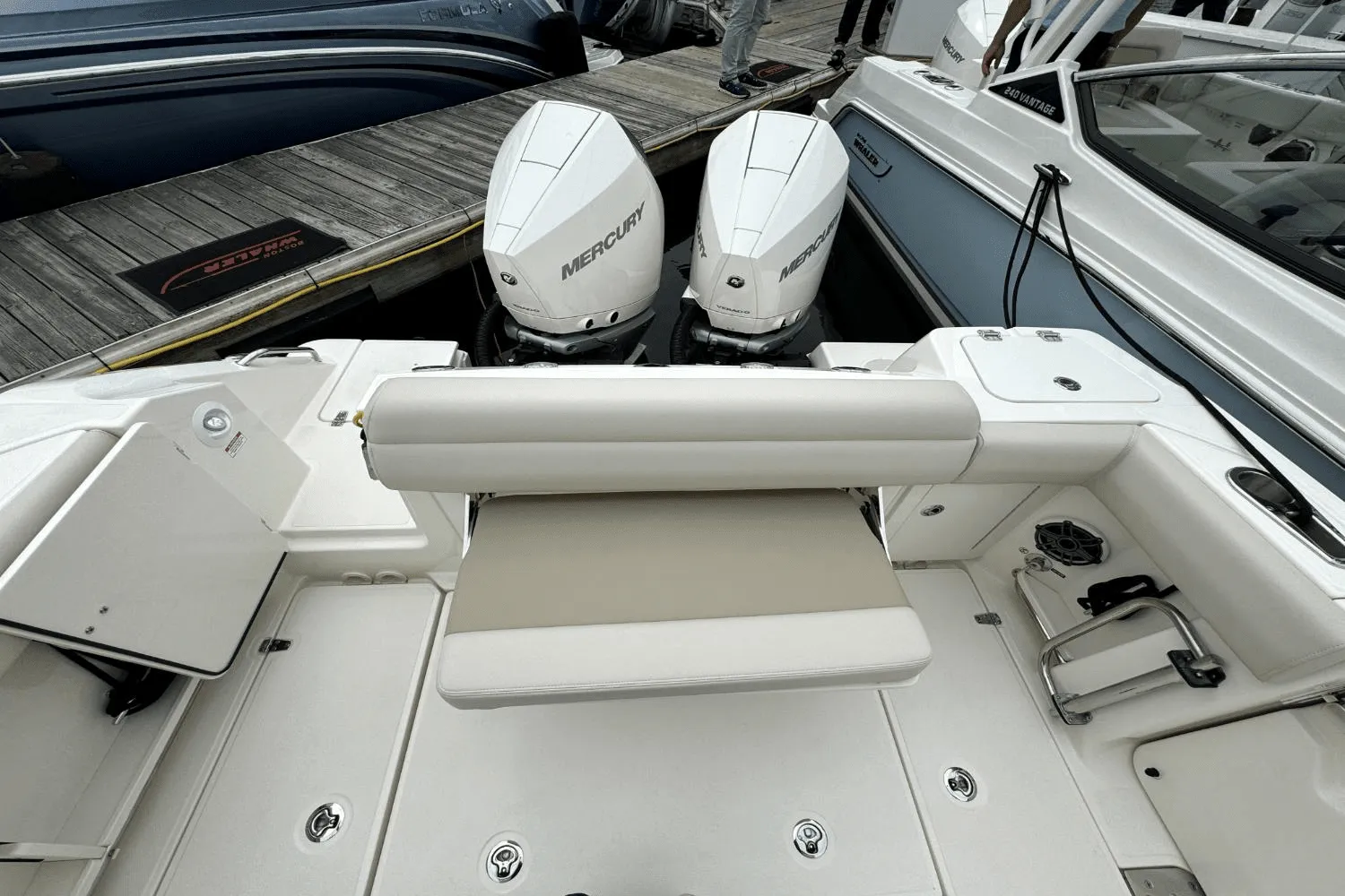 2025 Boston Whaler 280 Outrage Image Thumbnail #6