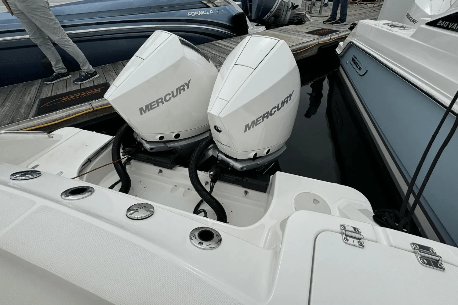 2025 Boston Whaler 280 Outrage Image Thumbnail #3