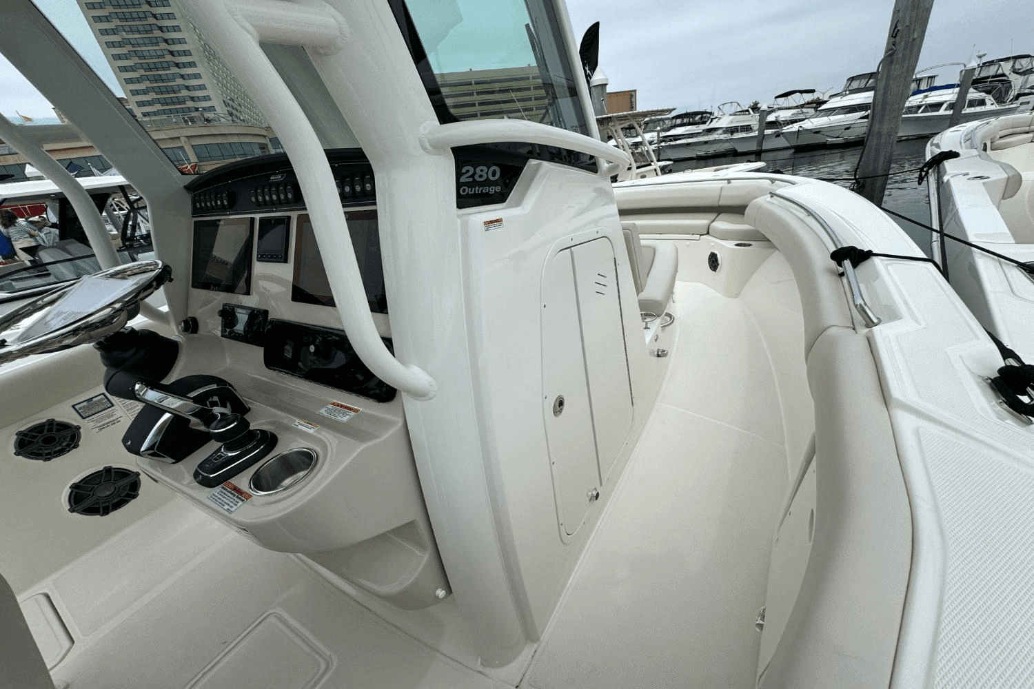 2025 Boston Whaler 280 Outrage Image Thumbnail #22