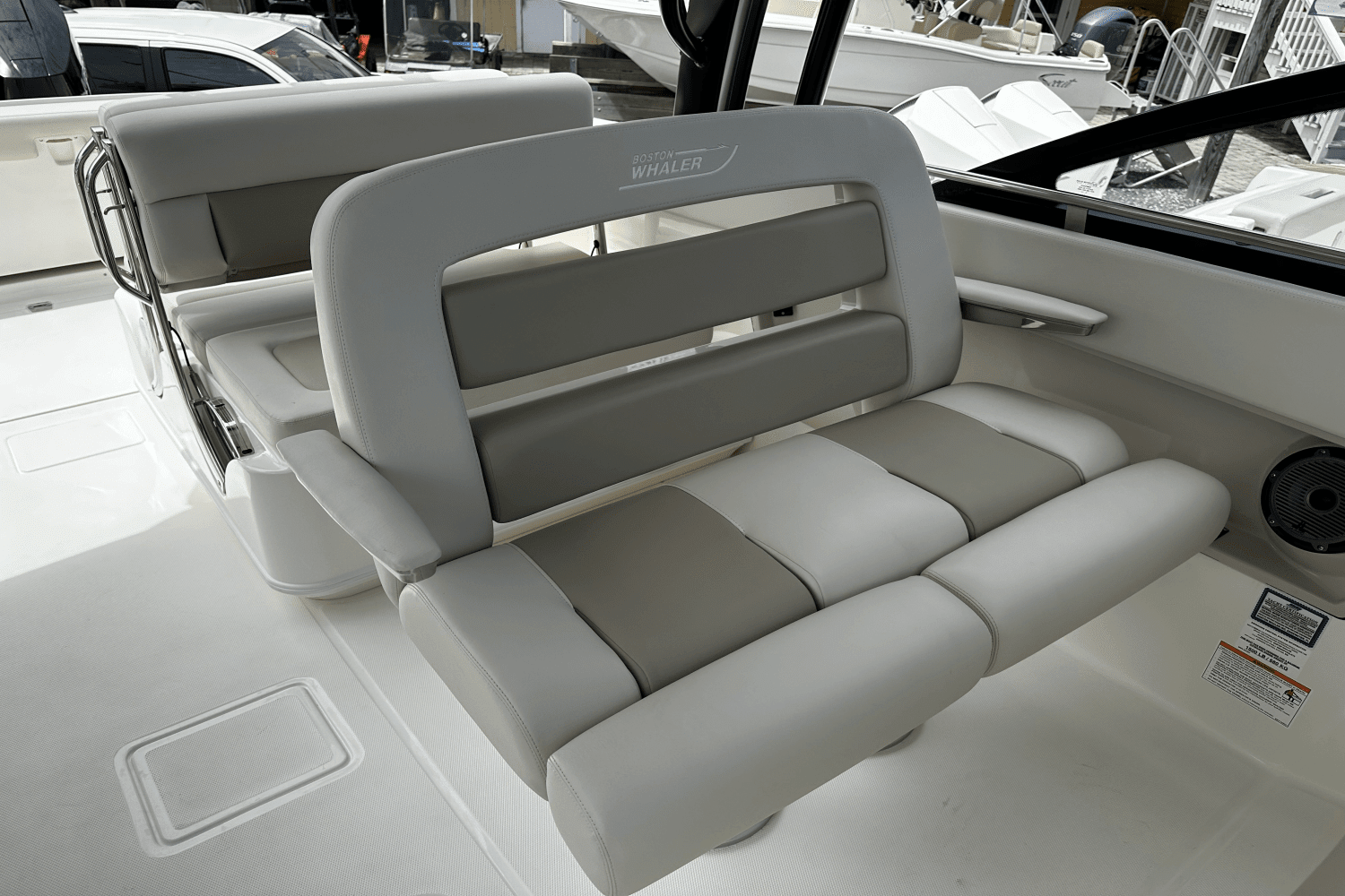 2025 Boston Whaler 320 Vantage Image Thumbnail #26