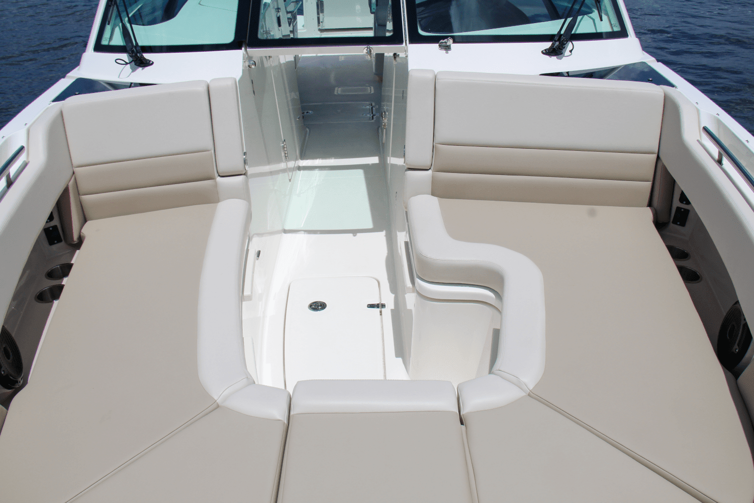 2025 Boston Whaler 320 Vantage Image Thumbnail #42