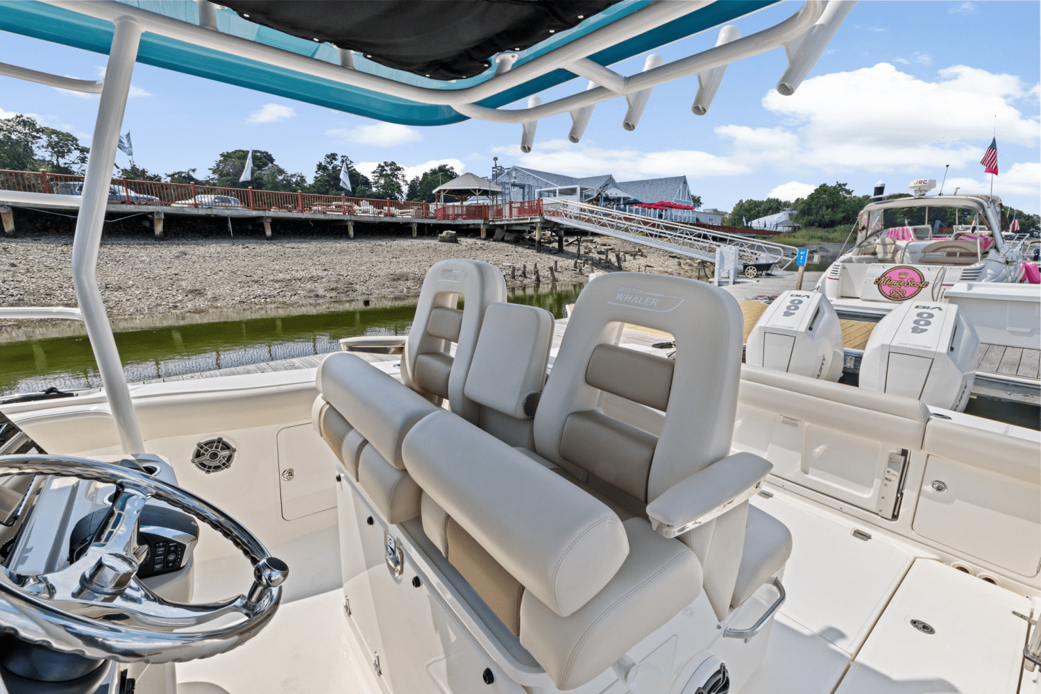 2025 Boston Whaler 330 Outrage Image Thumbnail #20