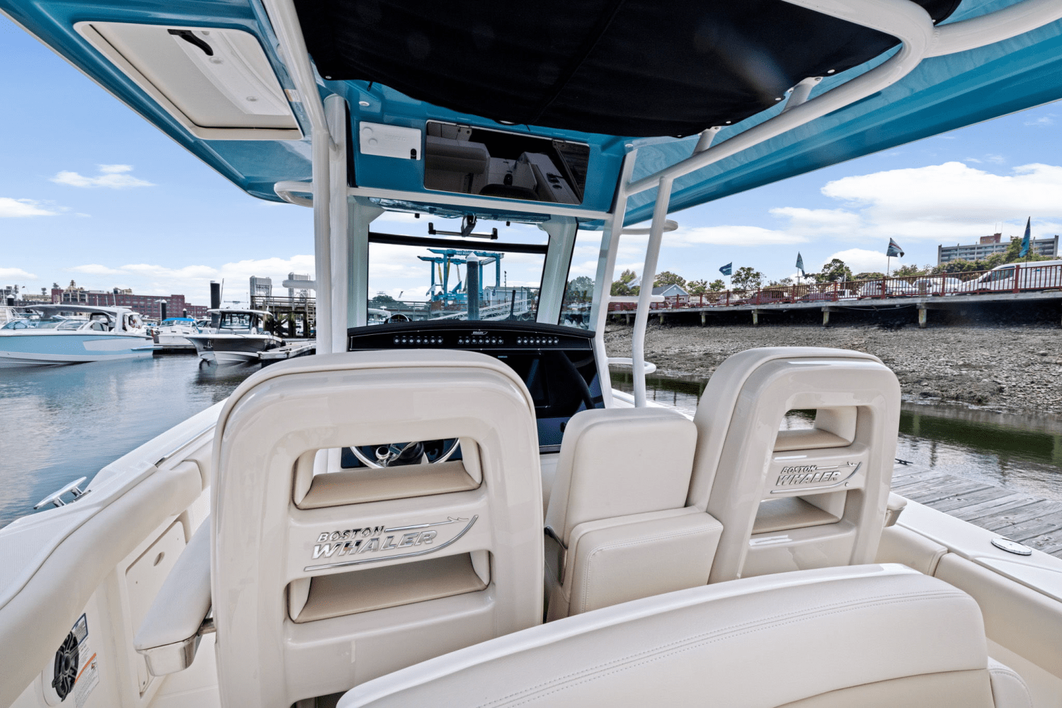 2025 Boston Whaler 330 Outrage Image Thumbnail #18