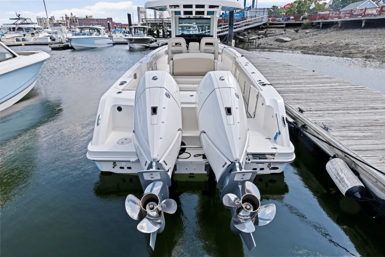 2025 Boston Whaler 330 Outrage Image Thumbnail #8