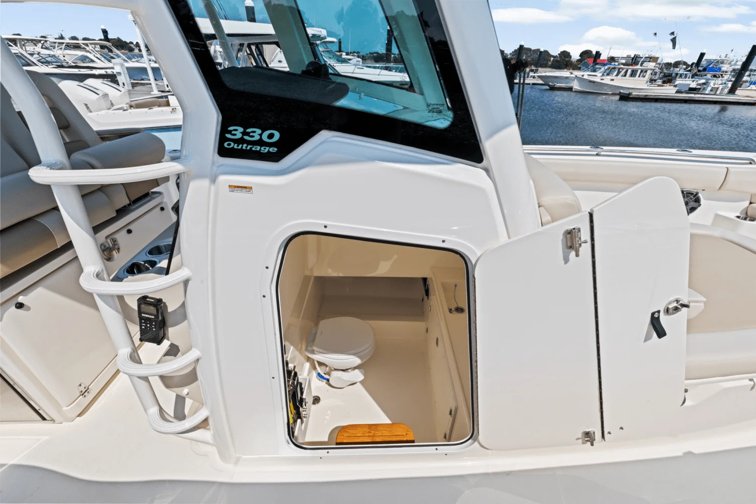 2025 Boston Whaler 330 Outrage Image Thumbnail #30