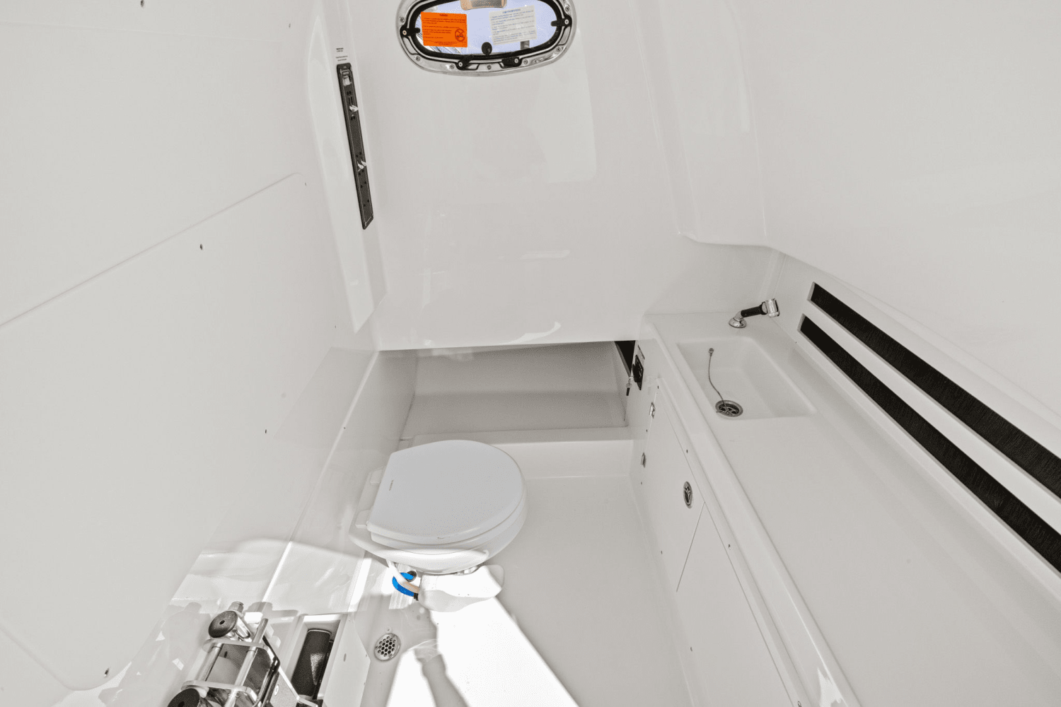 2025 Boston Whaler 330 Outrage Image Thumbnail #31