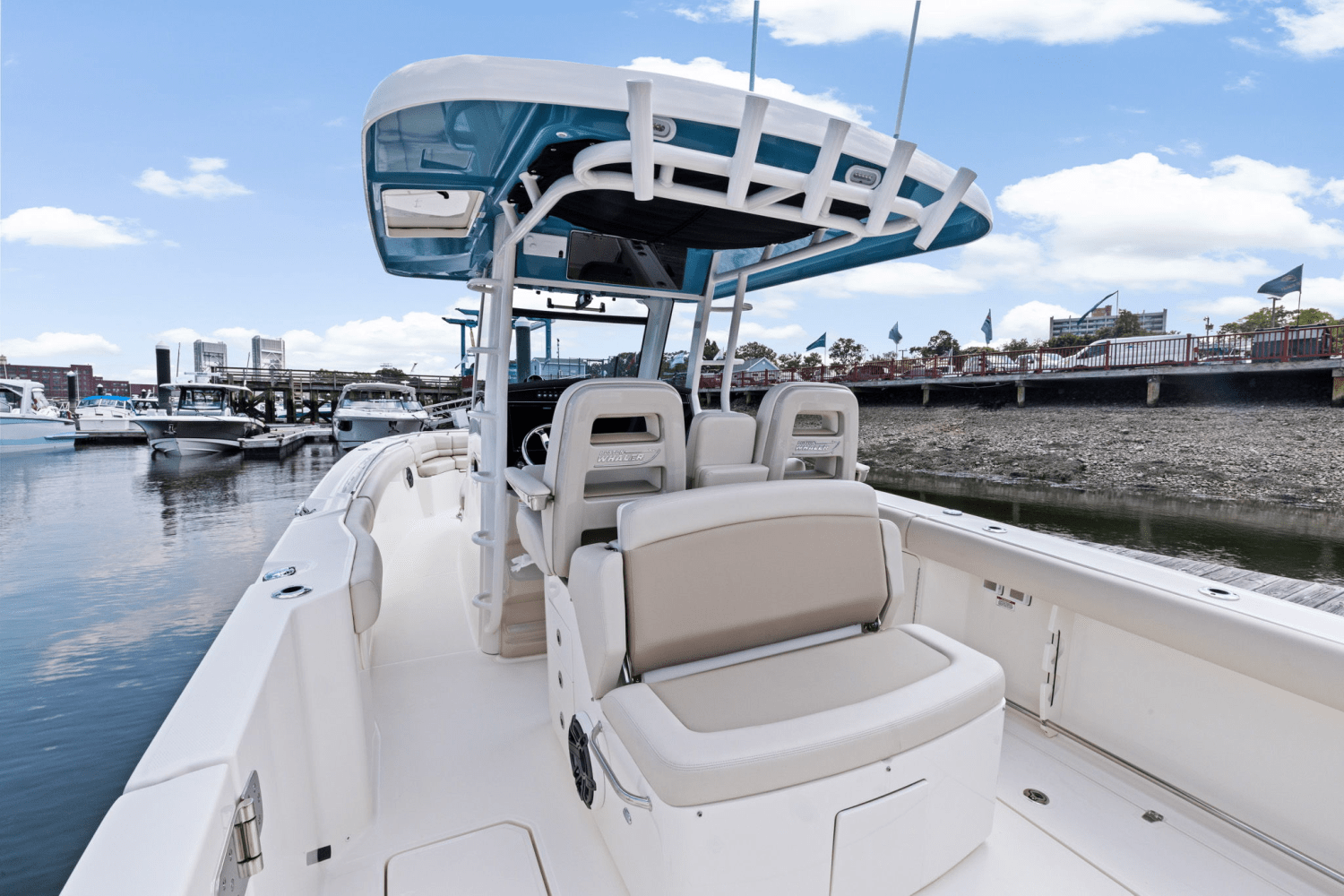 2025 Boston Whaler 330 Outrage Image Thumbnail #17