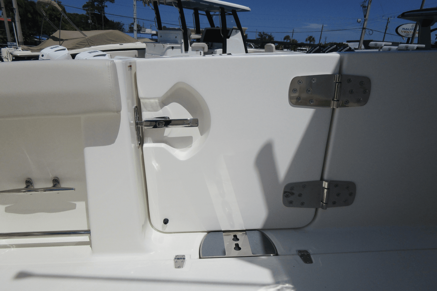 2025 Boston Whaler 330 Outrage Image Thumbnail #11