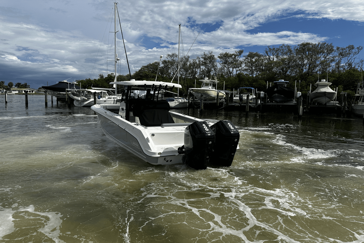 2025 Boston Whaler 330 Outrage Image Thumbnail #14