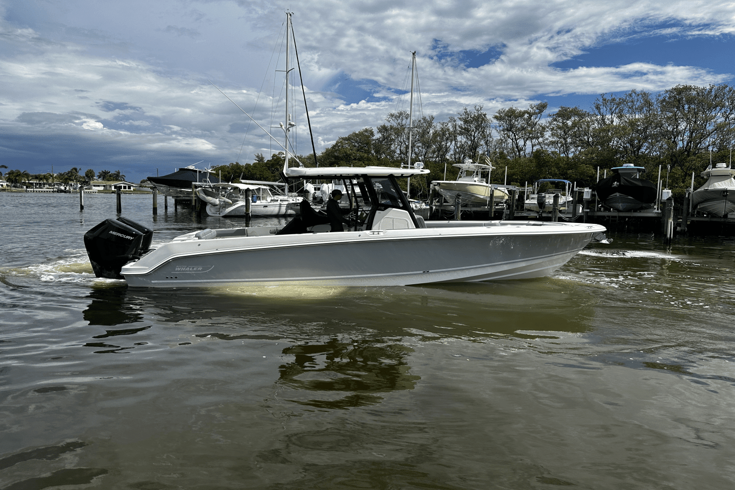 2025 Boston Whaler 330 Outrage Image Thumbnail #7