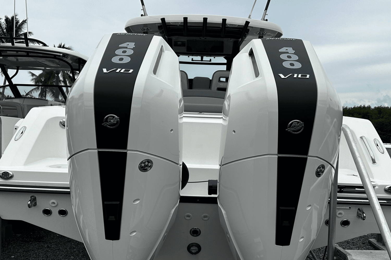 2025 Boston Whaler 330 Outrage Image Thumbnail #35