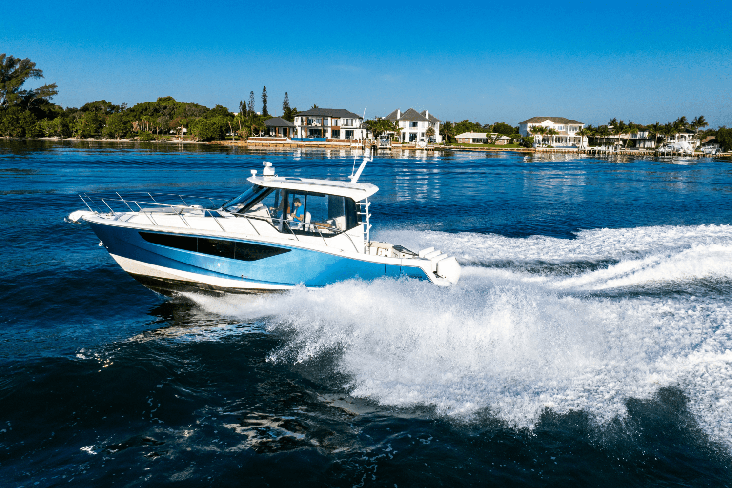 2021 Boston Whaler 405 CONQUEST Image Thumbnail #15