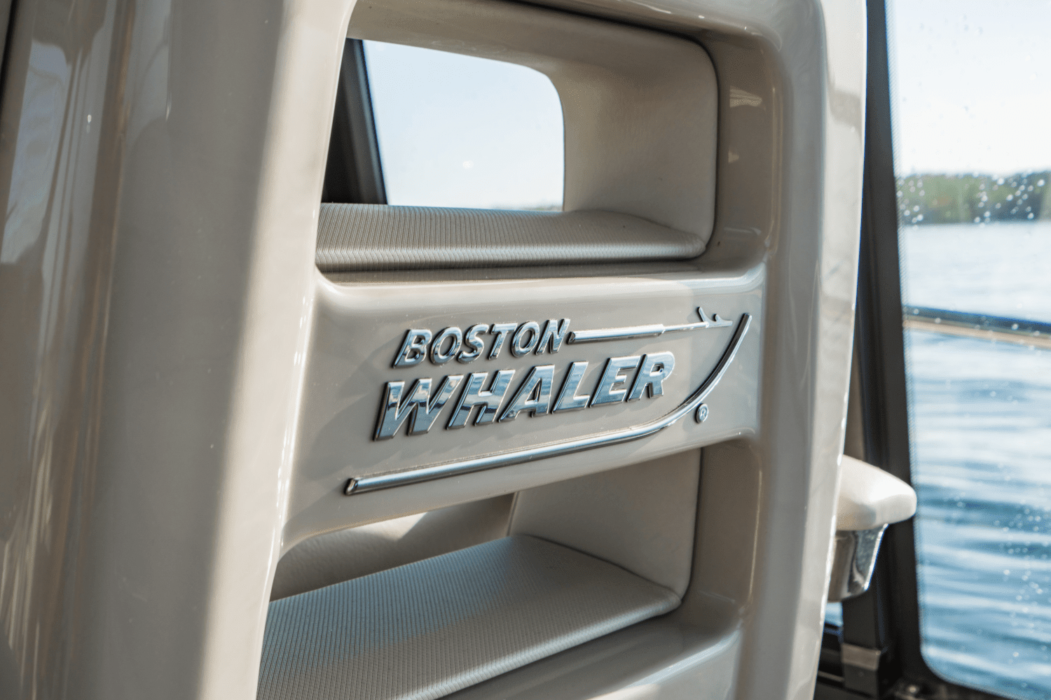 2021 Boston Whaler 405 CONQUEST Image Thumbnail #74