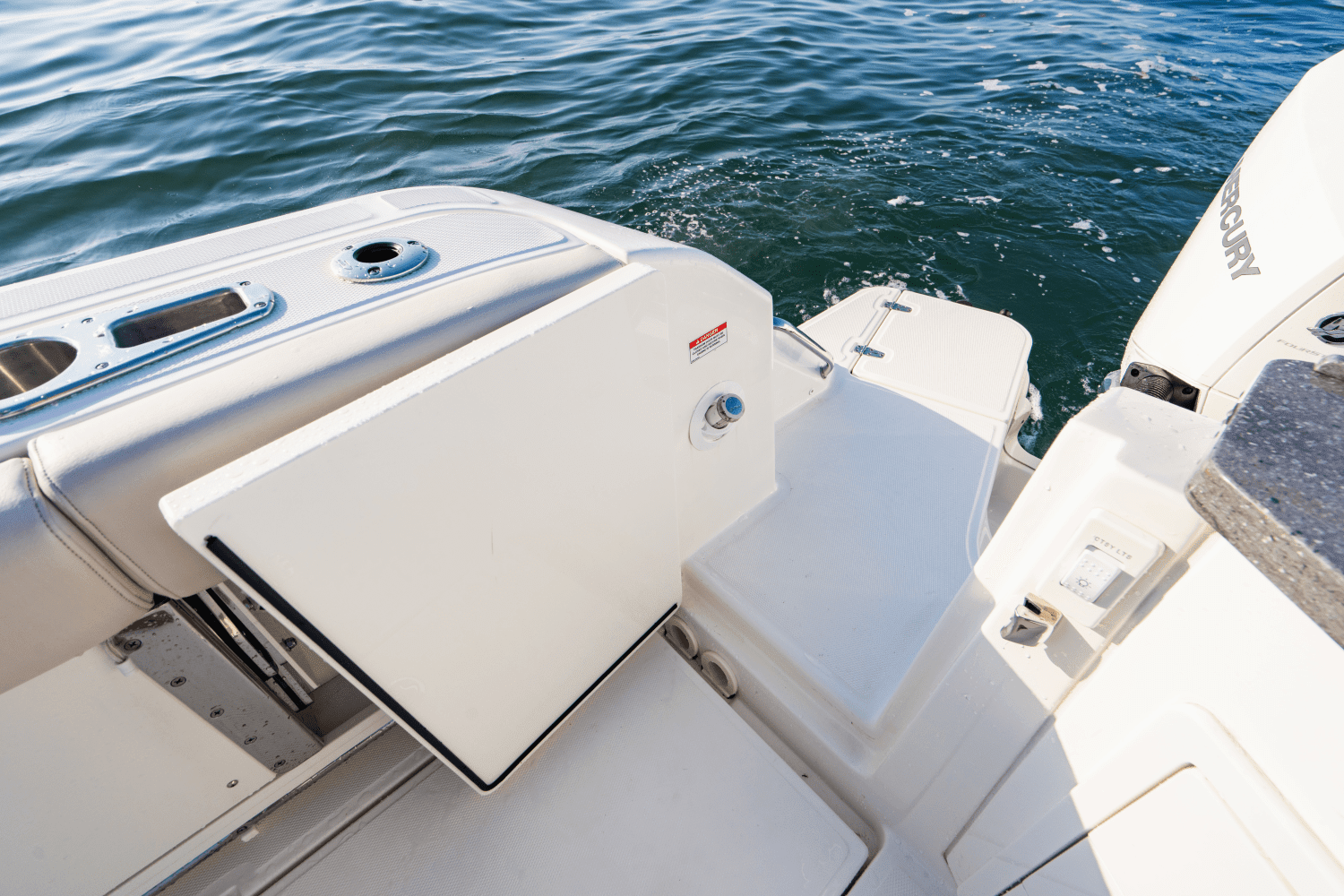 2021 Boston Whaler 405 CONQUEST Image Thumbnail #33