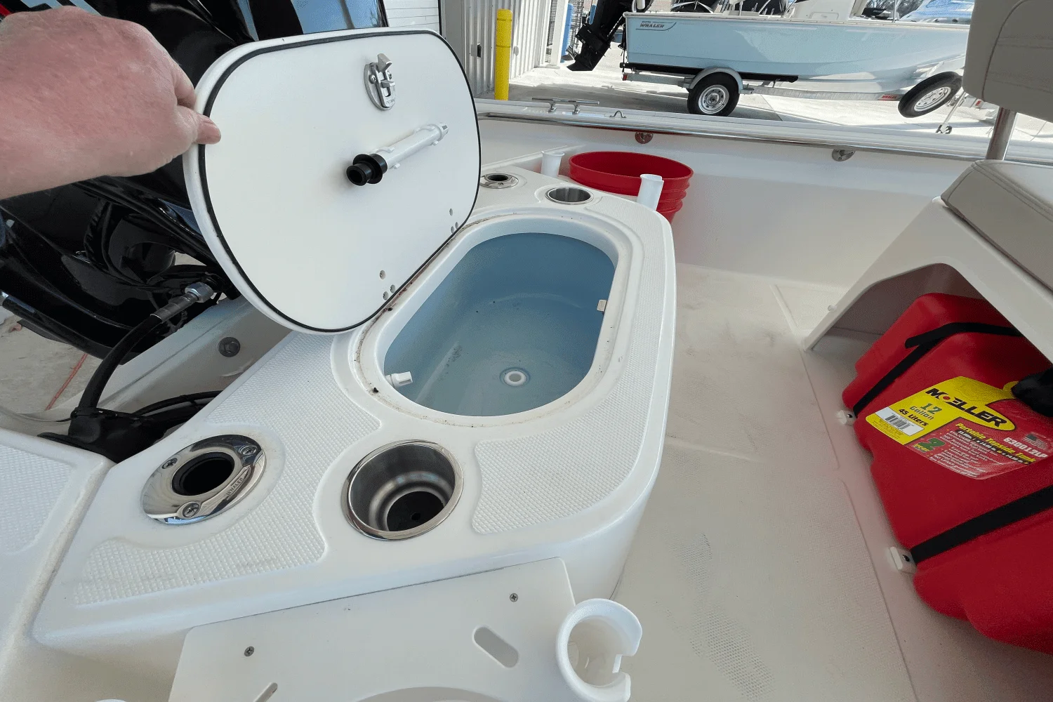 2025 Boston Whaler 150 Montauk Image Thumbnail #5