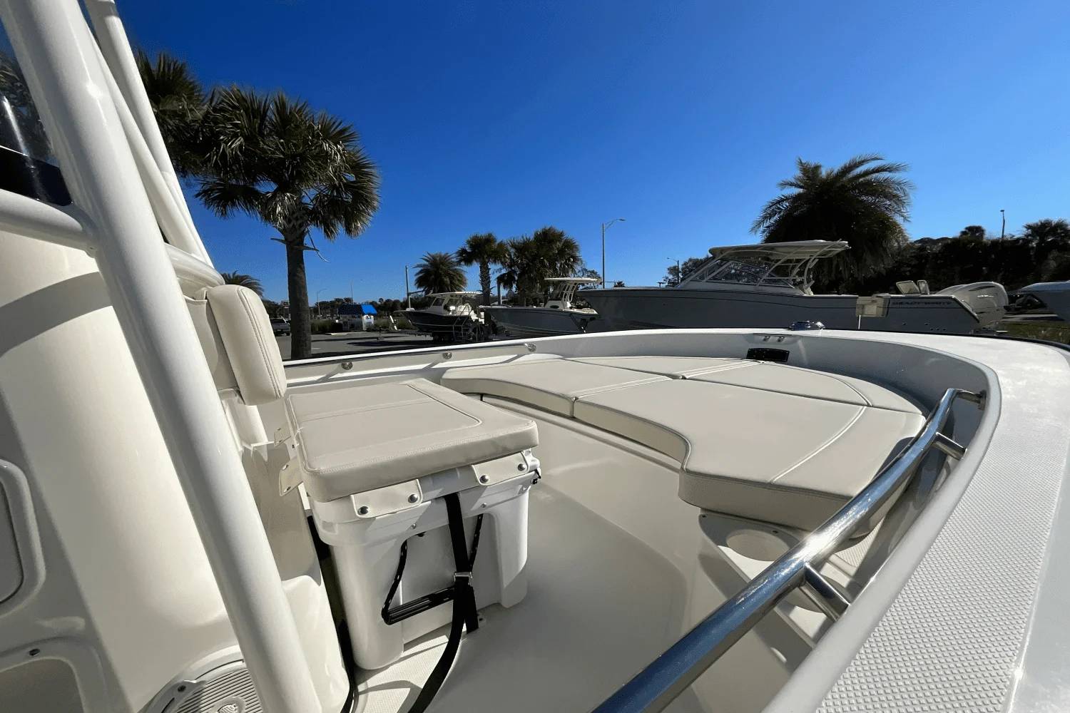 2025 Boston Whaler 190 Montauk Image Thumbnail #10