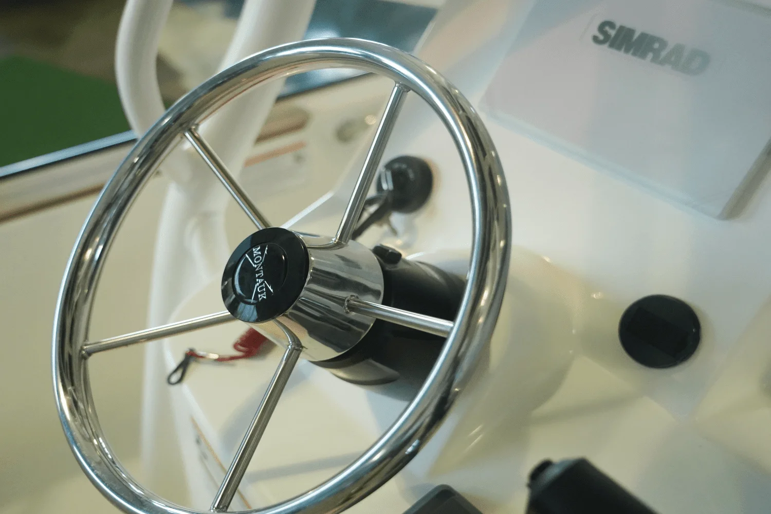 2025 Boston Whaler 190 Montauk Image Thumbnail #15