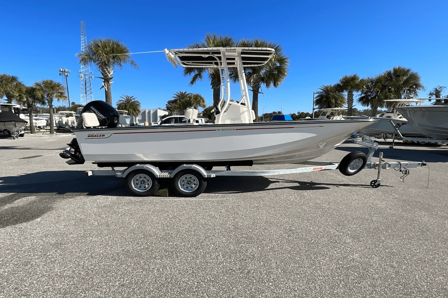 2025 Boston Whaler 190 Montauk Image Thumbnail #4