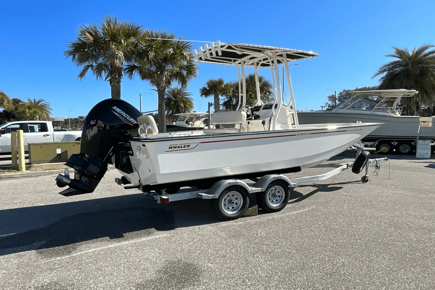 2025 Boston Whaler 190 Montauk Image Thumbnail #7
