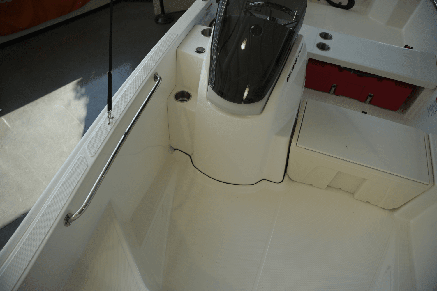 2025 Boston Whaler 160 Super Sport Image Thumbnail #18