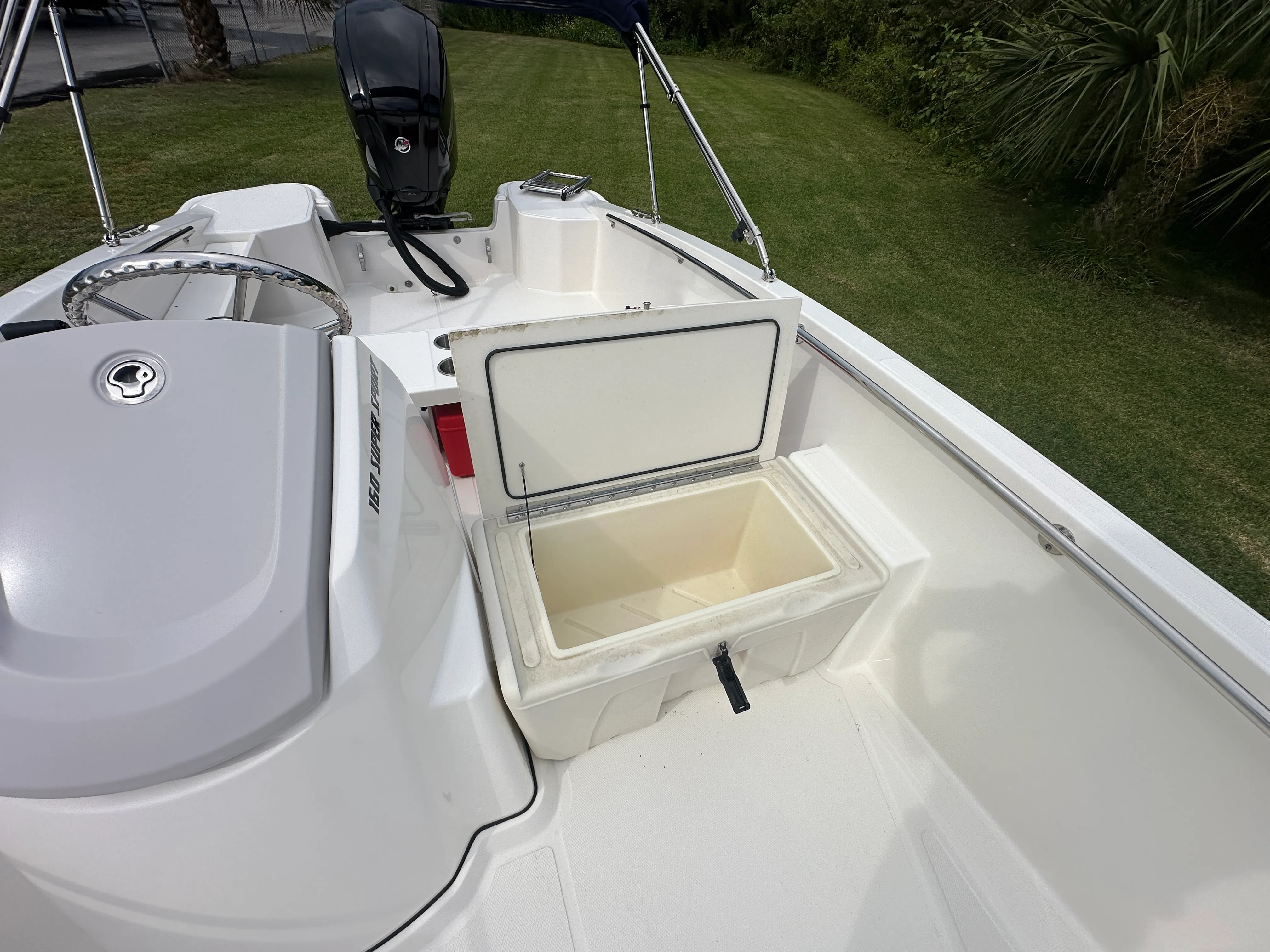 2025 Boston Whaler 160 Super Sport Image Thumbnail #10