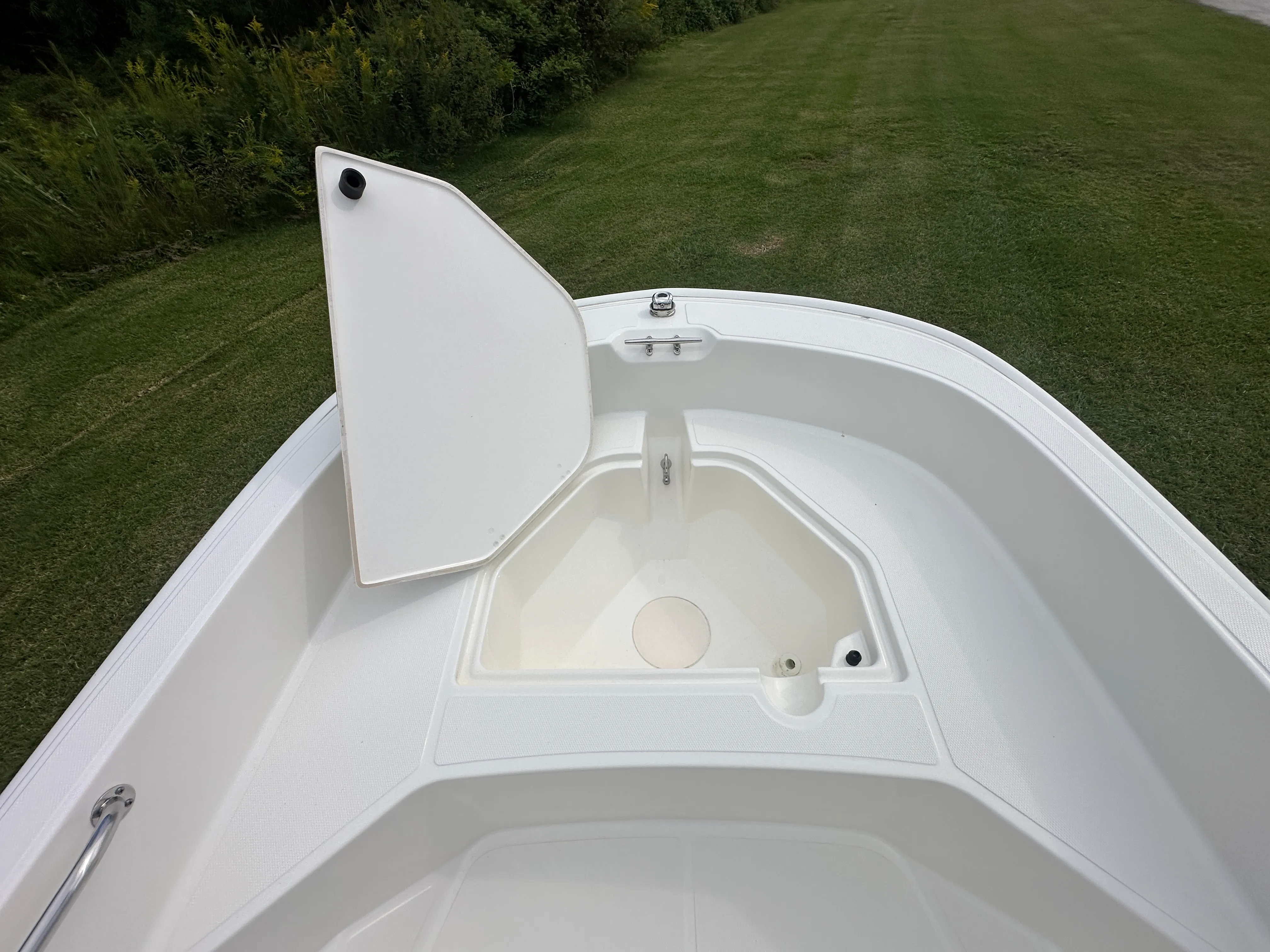 2025 Boston Whaler 160 Super Sport Image Thumbnail #6