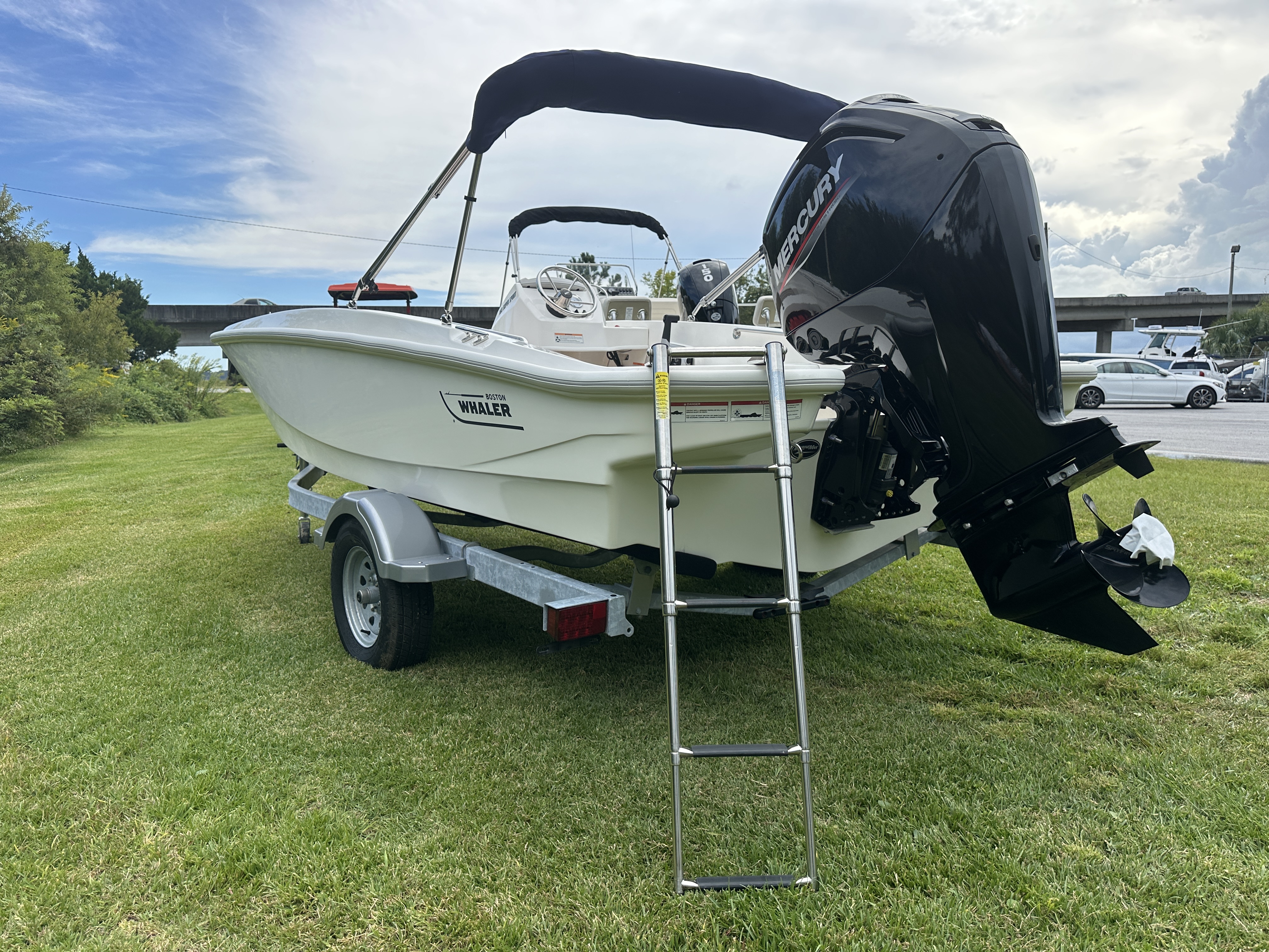 2025 Boston Whaler 160 Super Sport Image Thumbnail #3