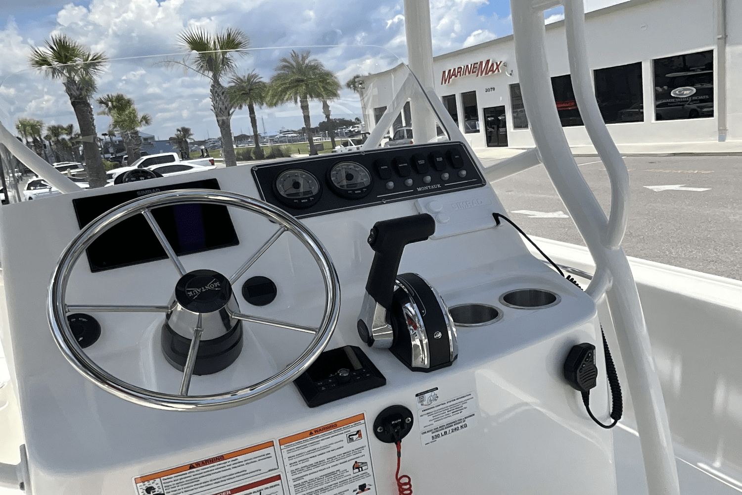 2025 Boston Whaler 190 Montauk Image Thumbnail #16