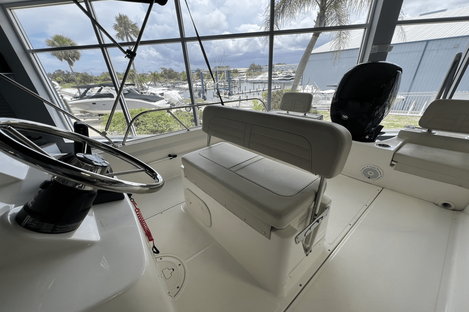 2025 Boston Whaler 190 Montauk Image Thumbnail #19