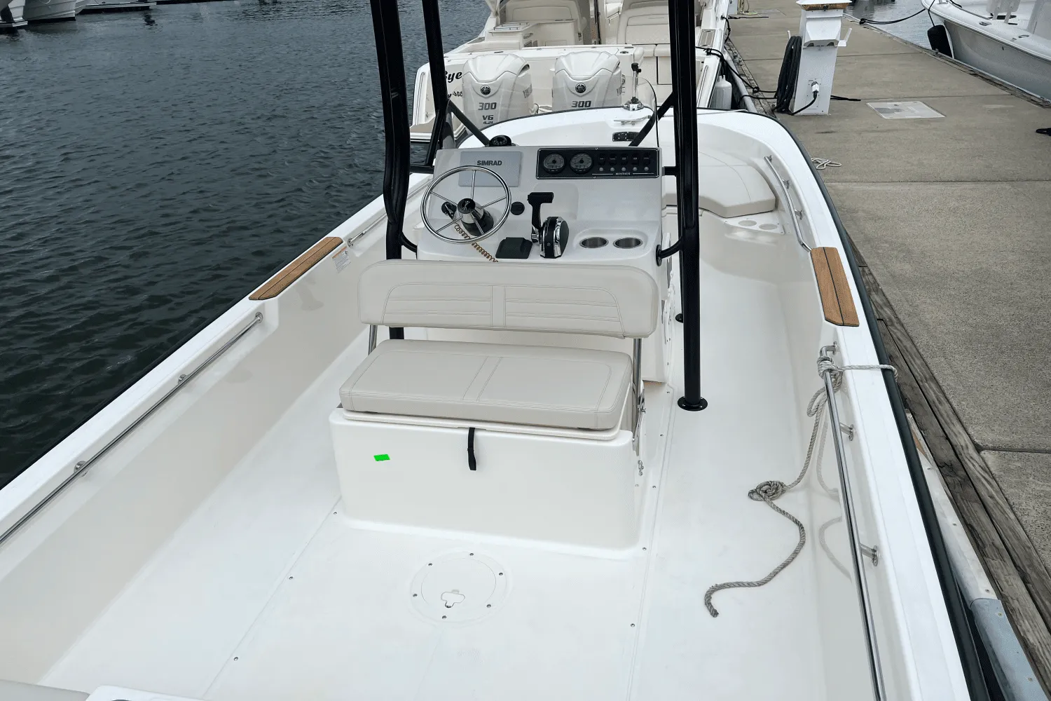 2025 Boston Whaler 190 Montauk Image Thumbnail #5
