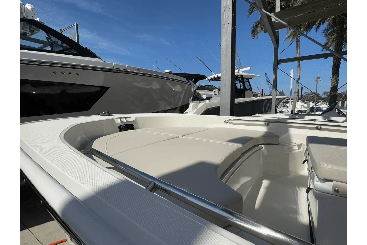 2025 Boston Whaler 190 Montauk Image Thumbnail #7