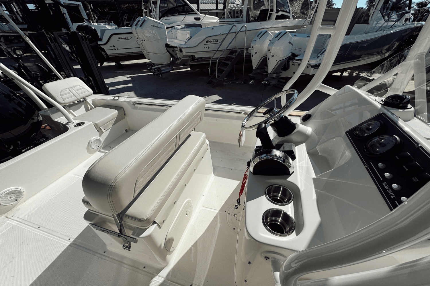 2025 Boston Whaler 190 Montauk Image Thumbnail #14