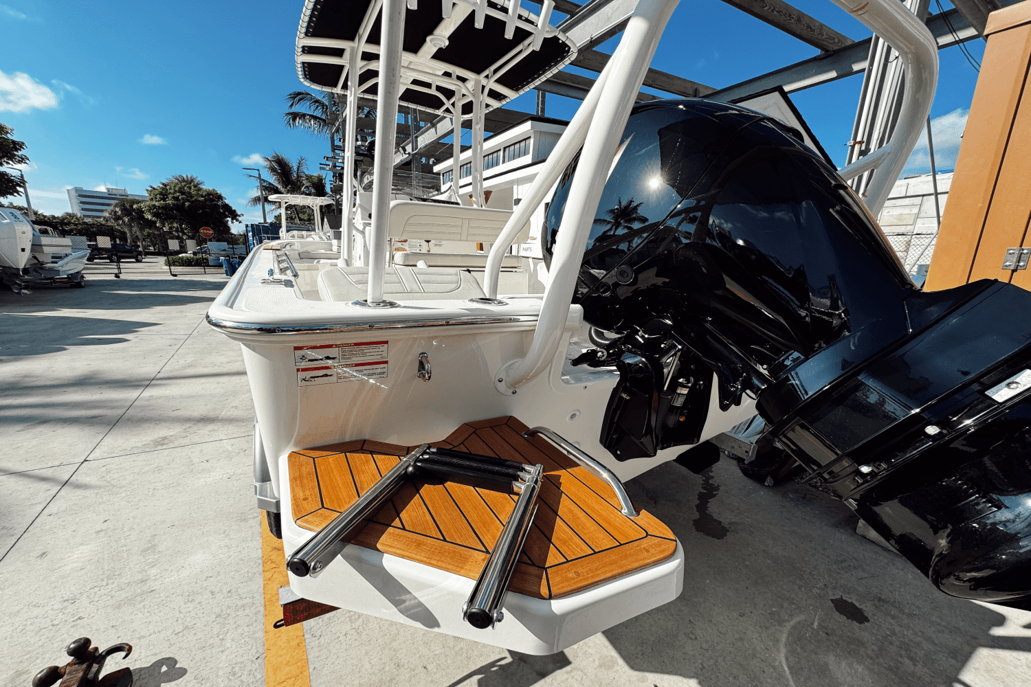 2025 Boston Whaler 190 Montauk Image Thumbnail #16