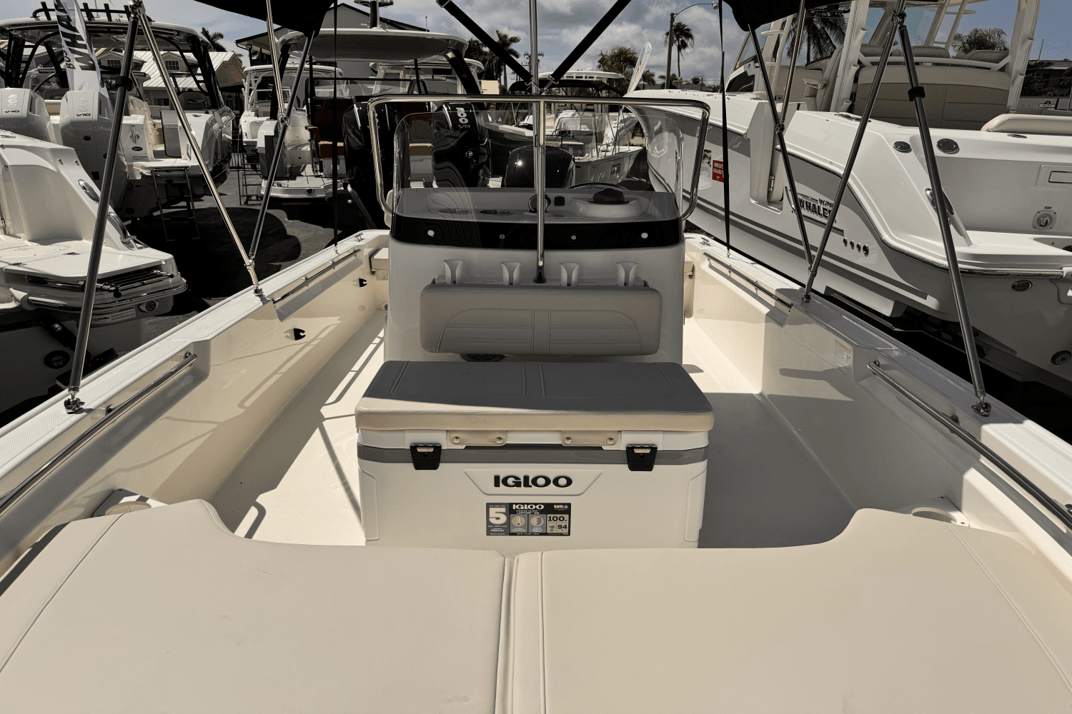 2025 Boston Whaler 190 Montauk Image Thumbnail #20