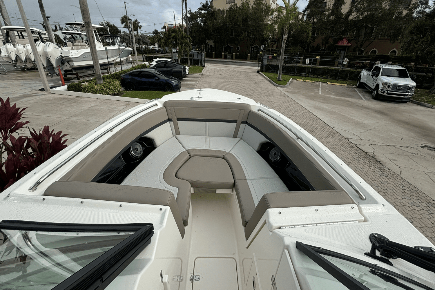 2025 Boston Whaler 240 Vantage Image Thumbnail #25