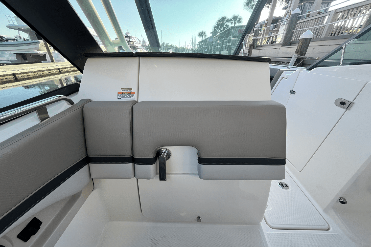 2025 Boston Whaler 240 Vantage Image Thumbnail #12
