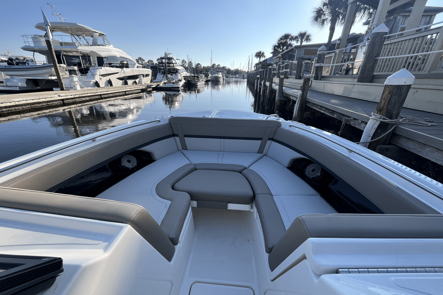2025 Boston Whaler 240 Vantage Image Thumbnail #15