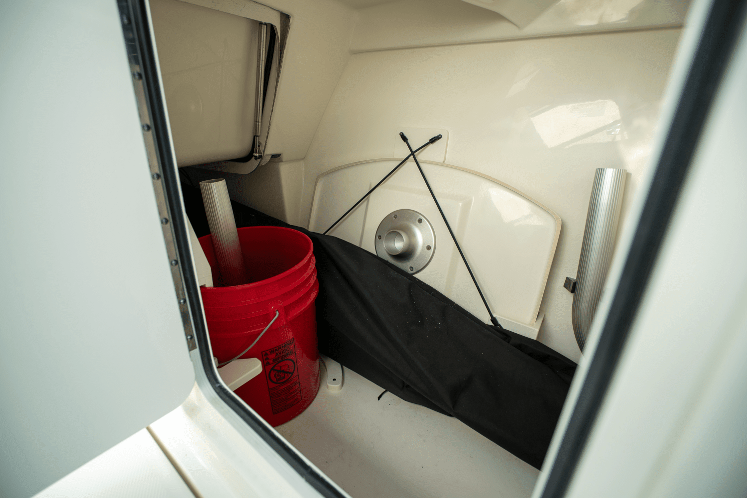 2025 Boston Whaler 240 Vantage Image Thumbnail #16