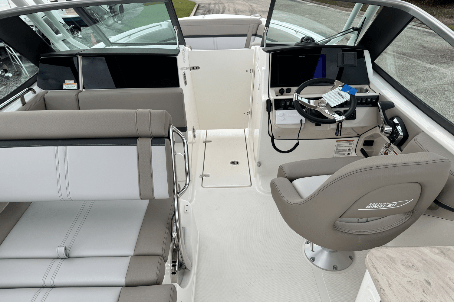 2025 Boston Whaler 240 Vantage Image Thumbnail #25