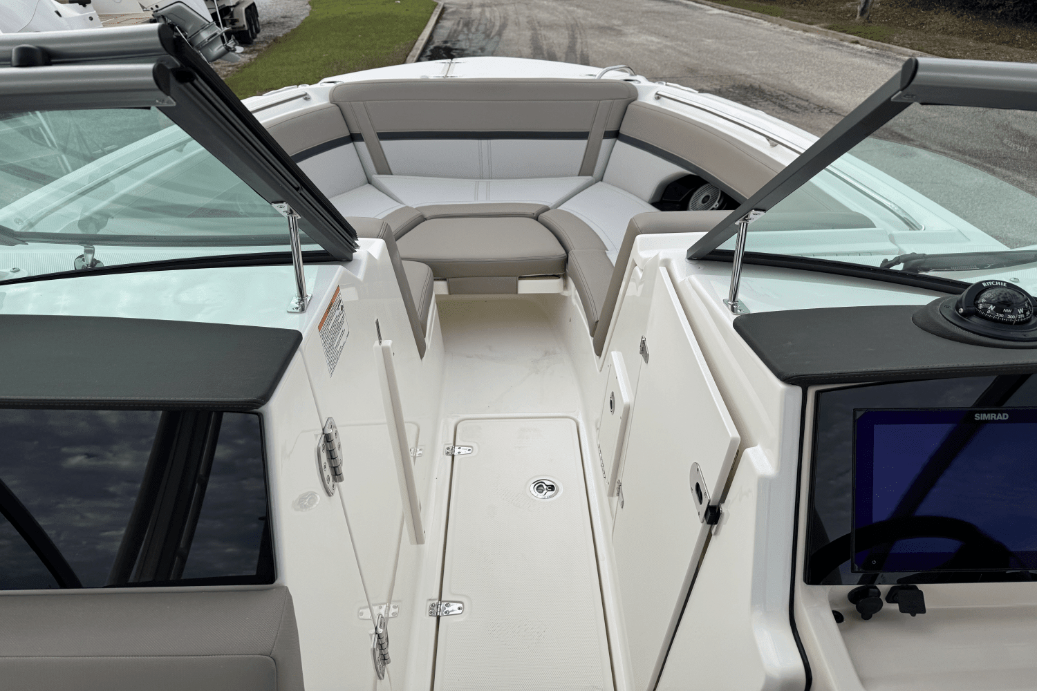 2025 Boston Whaler 240 Vantage Image Thumbnail #34