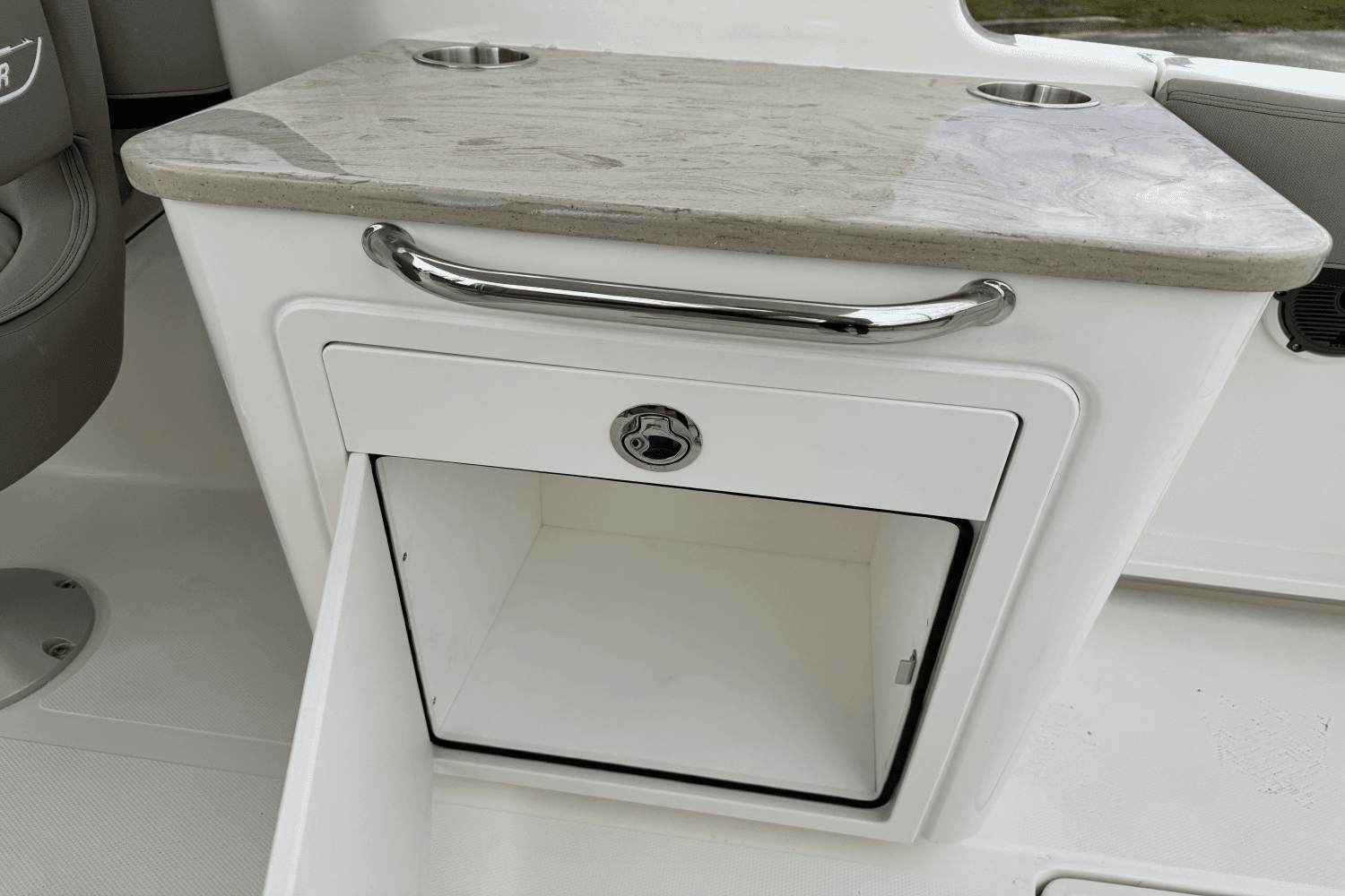 2025 Boston Whaler 240 Vantage Image Thumbnail #39